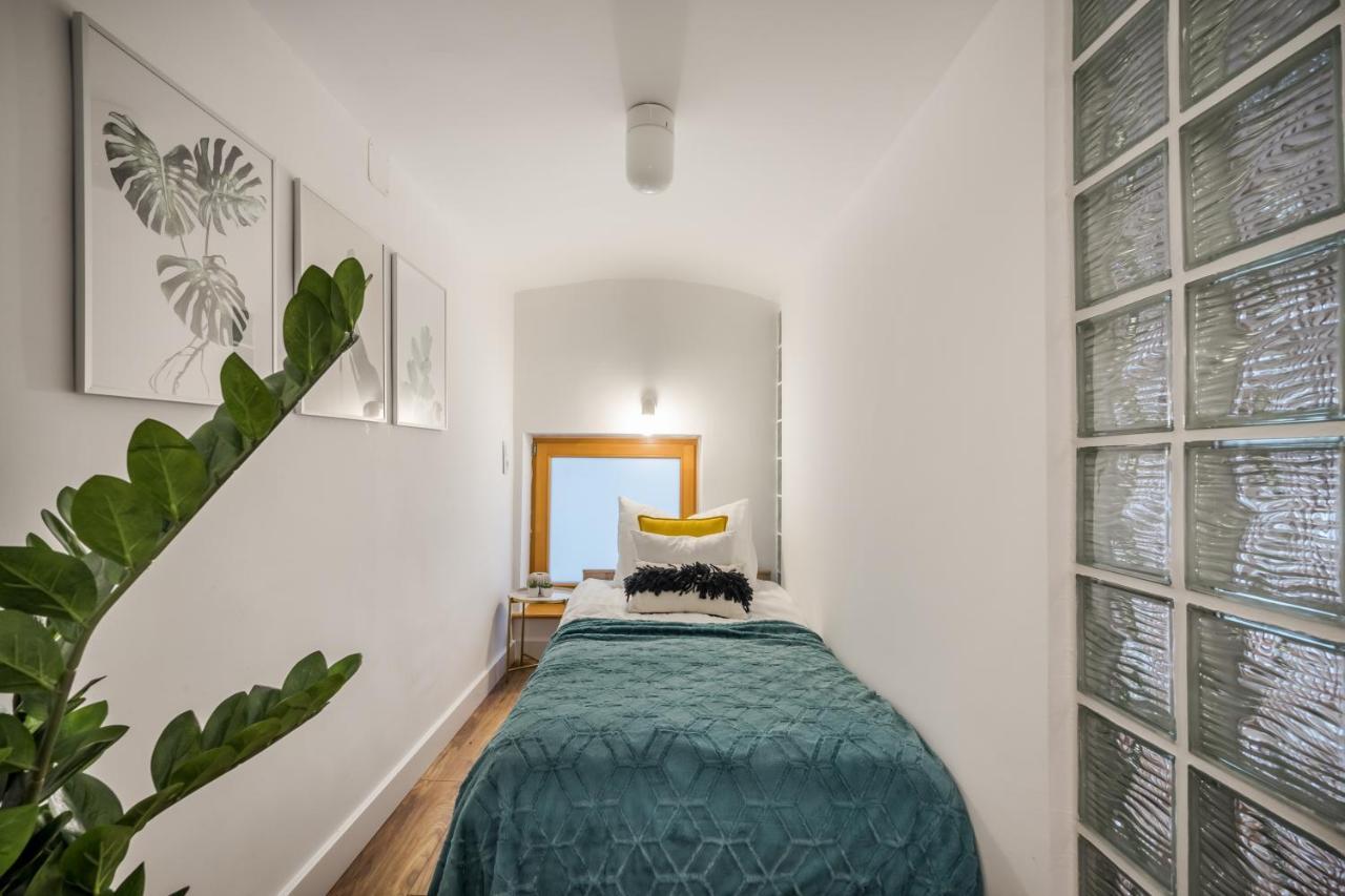 Colorful Designer In The Heart Of Apartamento Budapeste